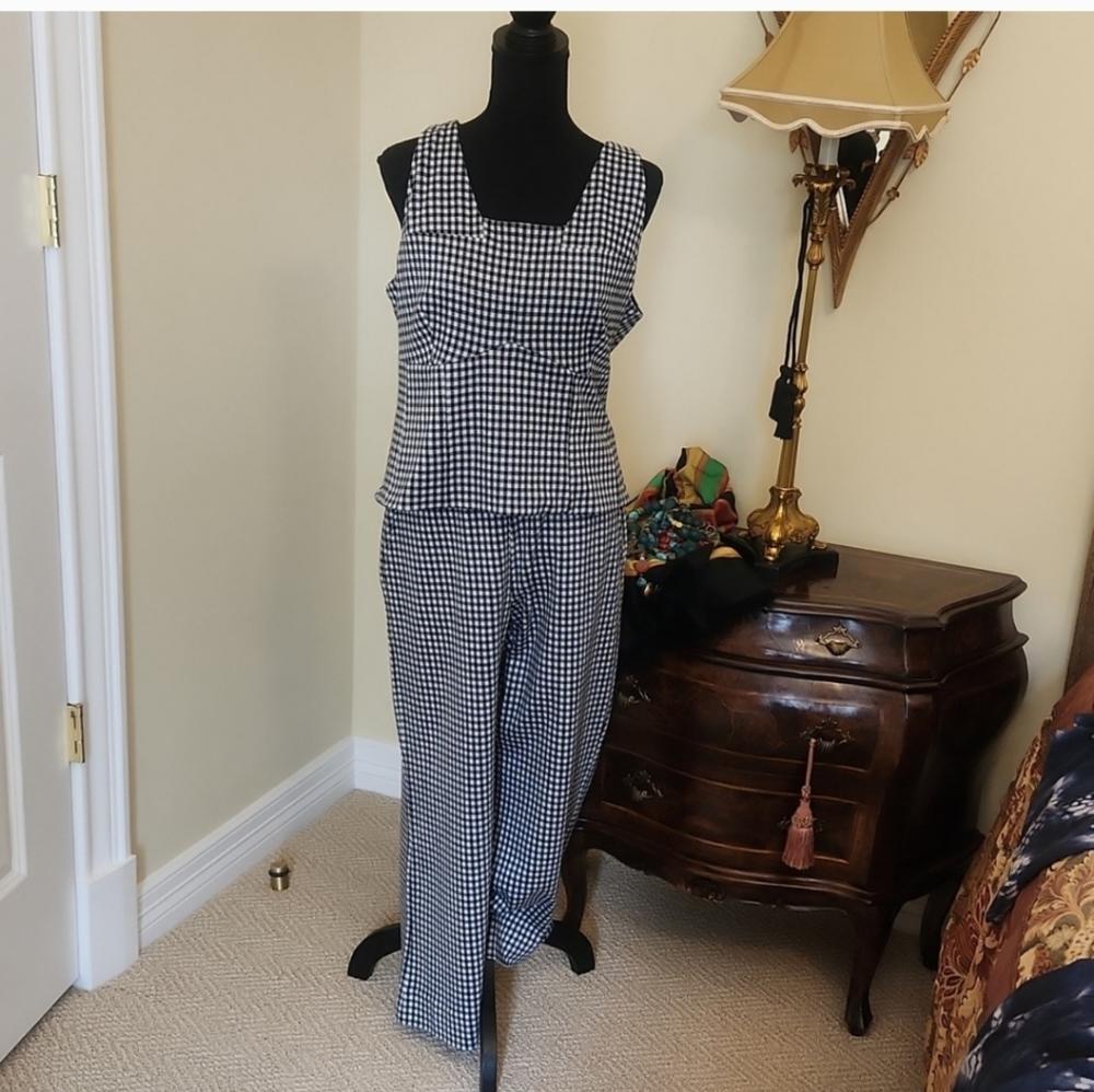 CABI BOMBSHELL CROP PANT MEDIUM